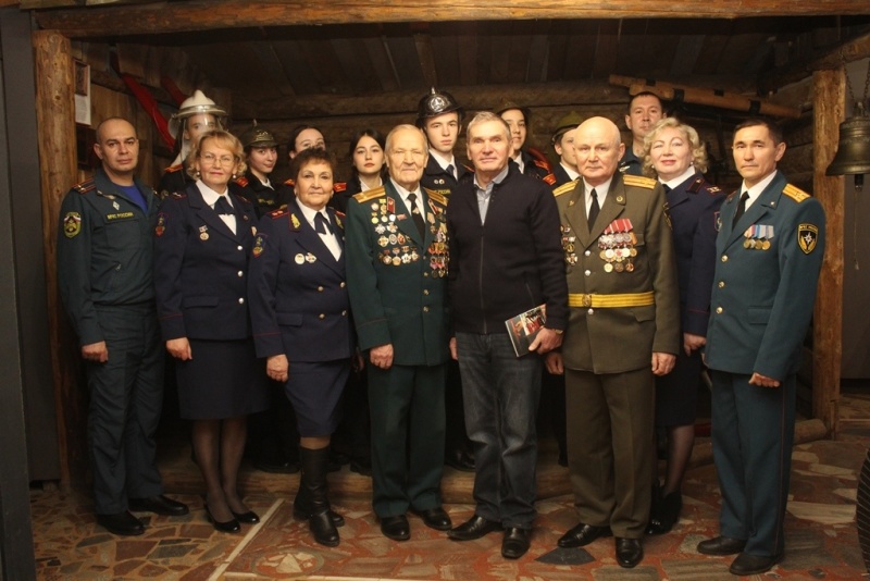 v chuvashiyu s rabochim vizitom pribyl predsedatel povolzhskogo soveta veteranov pozharnyh i spasateley petr tretyakov 16383676891638264024 800x800