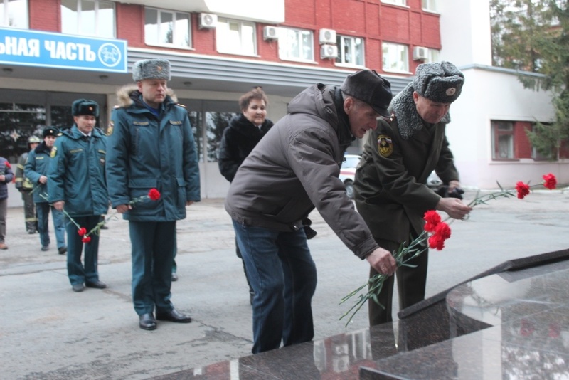 v chuvashiyu s rabochim vizitom pribyl predsedatel povolzhskogo soveta veteranov pozharnyh i spasateley petr tretyakov 1638367689347762352 800x800