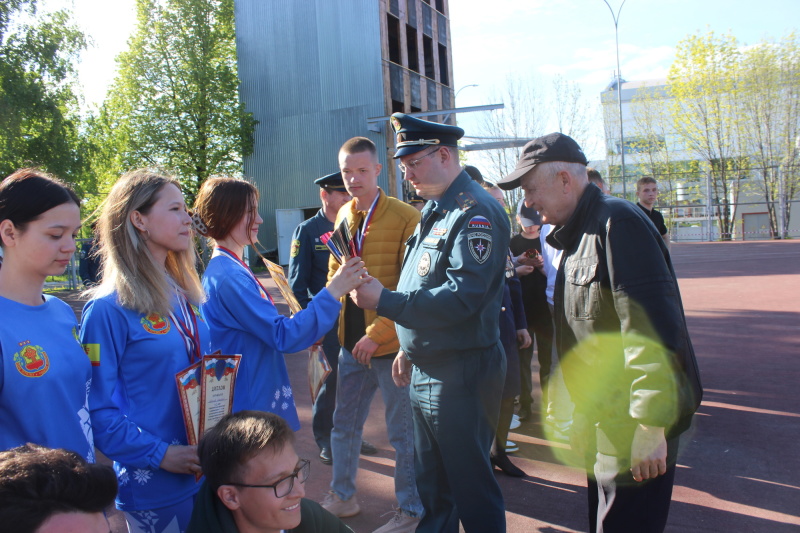v cheboksarah dan start respublikanskim sorevnovaniyam po pozharno spasatelnomu sportu na kubok glavy chuvashii 1683797864590537508 800x800