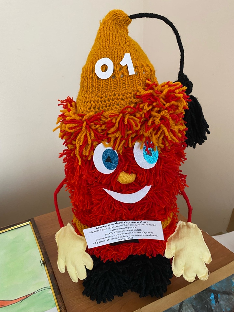KiNRR9rUF M